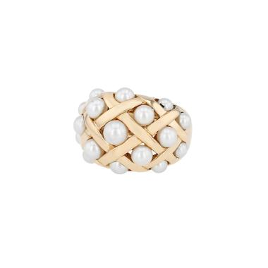 Bague Chanel Baroque moyen modèle en or jaune et perles de culture